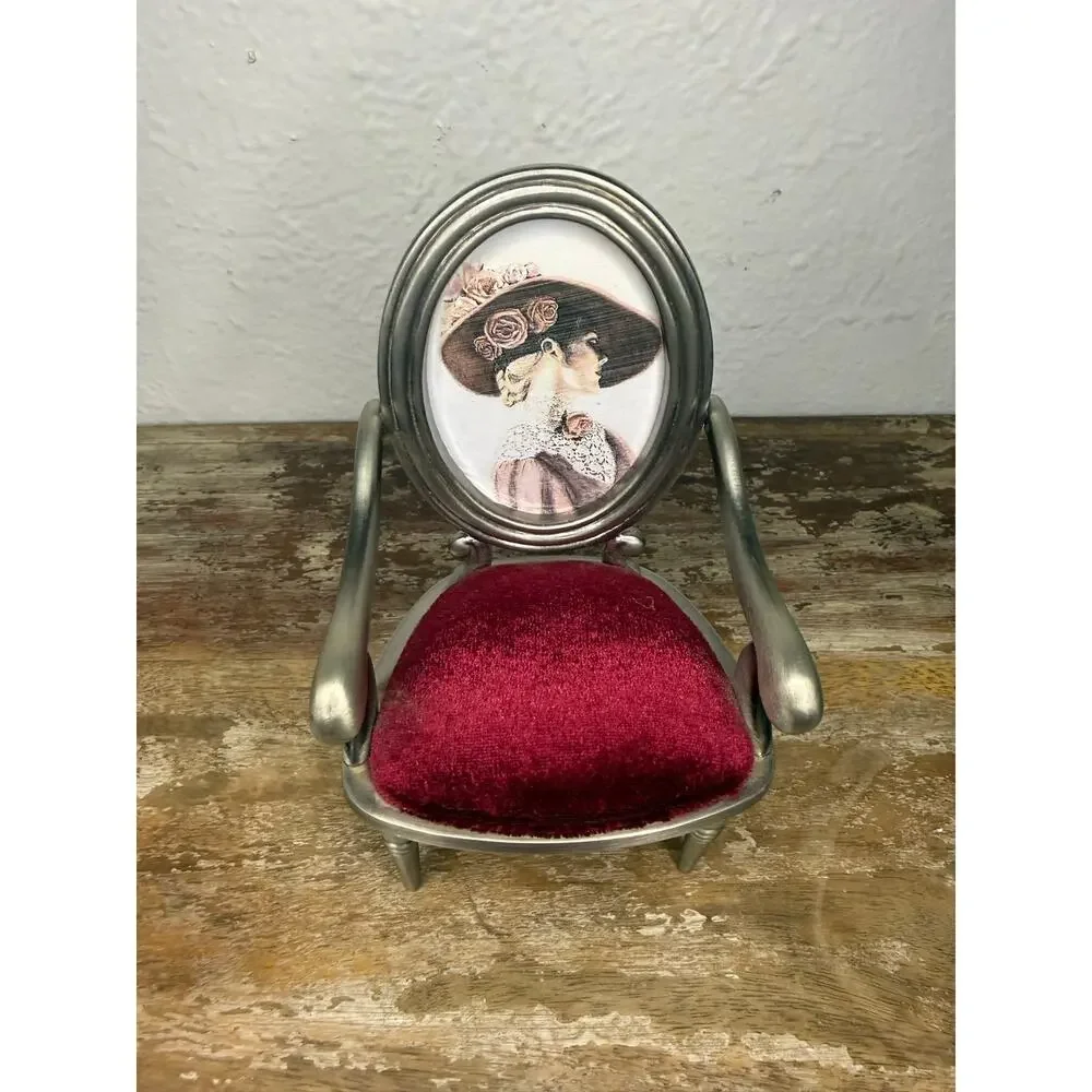 Antique Inspired Decorative Chair Photo‎ Frame Victorian Red Velvet Upholstered